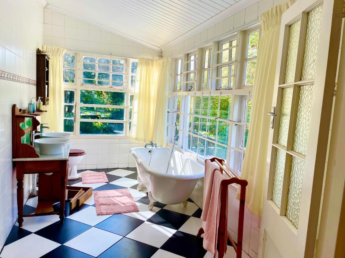 Clarendon Manor And Cottages โฮวิค ภายนอก รูปภาพ