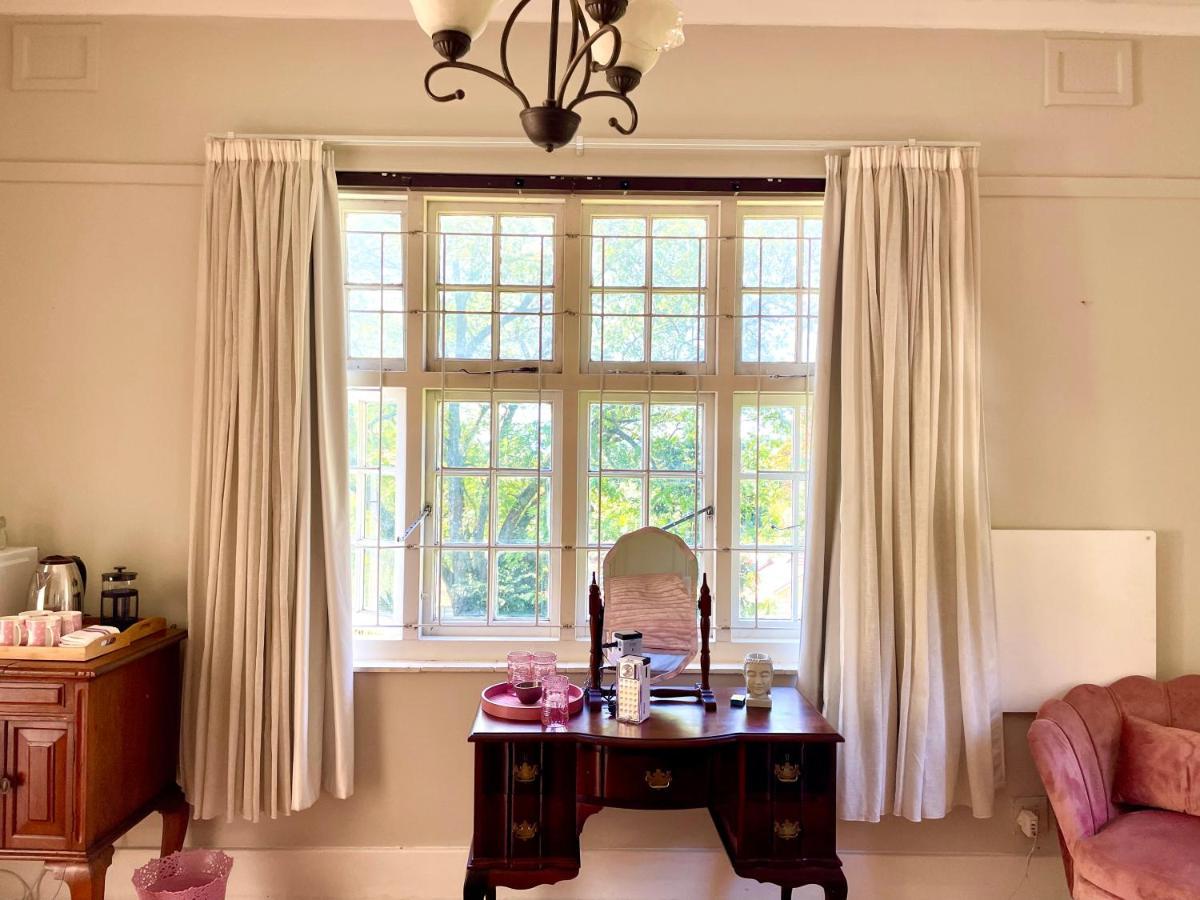 Clarendon Manor And Cottages โฮวิค ภายนอก รูปภาพ
