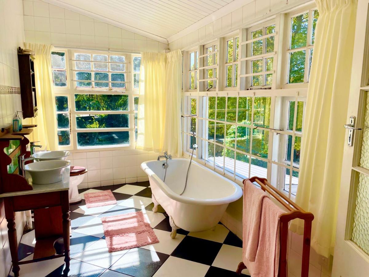 Clarendon Manor And Cottages โฮวิค ภายนอก รูปภาพ